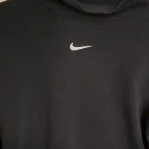 Nike Women’s Medium Black High Neck Long Sleeve Top Fitted Athleisure